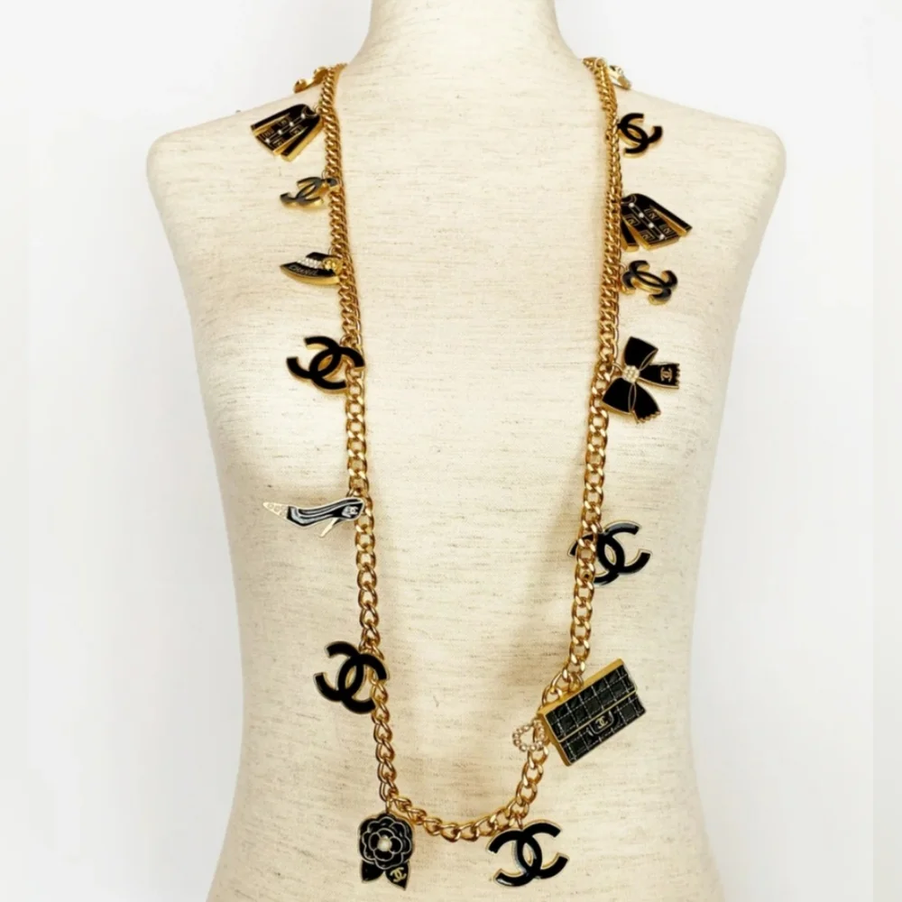 Chanel Rare 15 Large Charm Vintage Necklace Belt